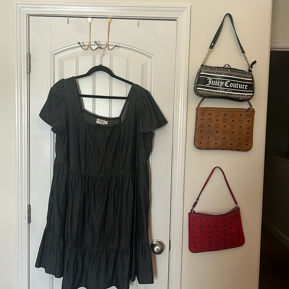 Super cute mini dress worn once